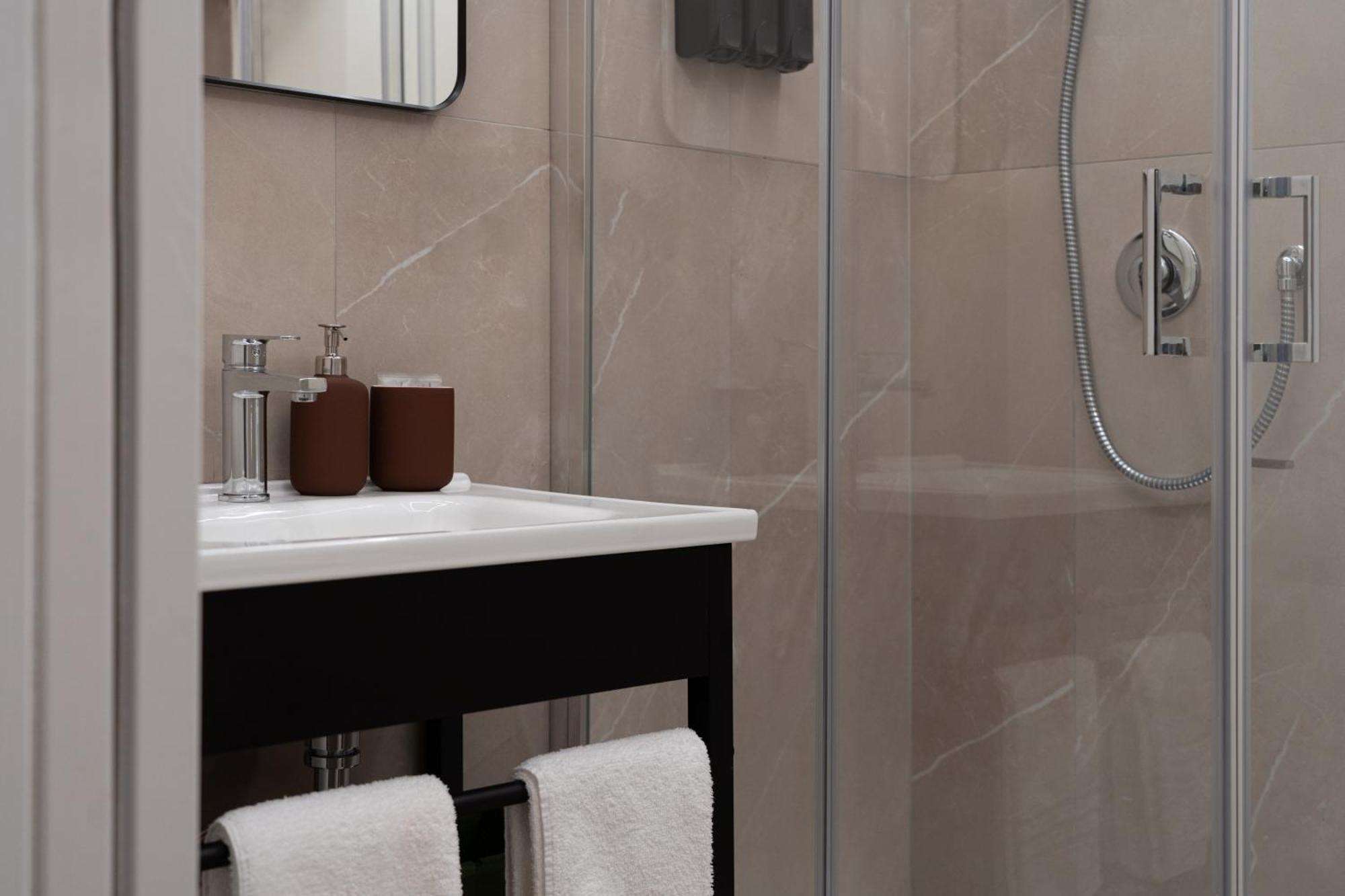 Kondo Maisons Катания Экстерьер фото